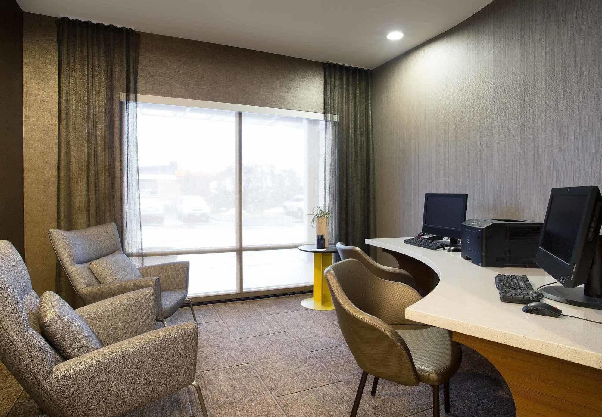 Springhill Suites Hartford Airport/Windsor Locks Dış mekan fotoğraf